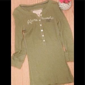 🌼 Abercrombie & Fitch LS Henley Tee | Green | S